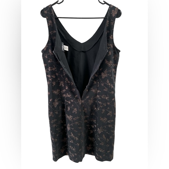 David Wayne black mini dress with sparkle floral detailing - Picture 4 of 5